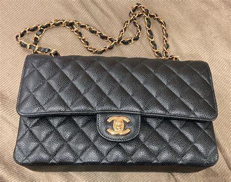 chanel flap shoulder bag price